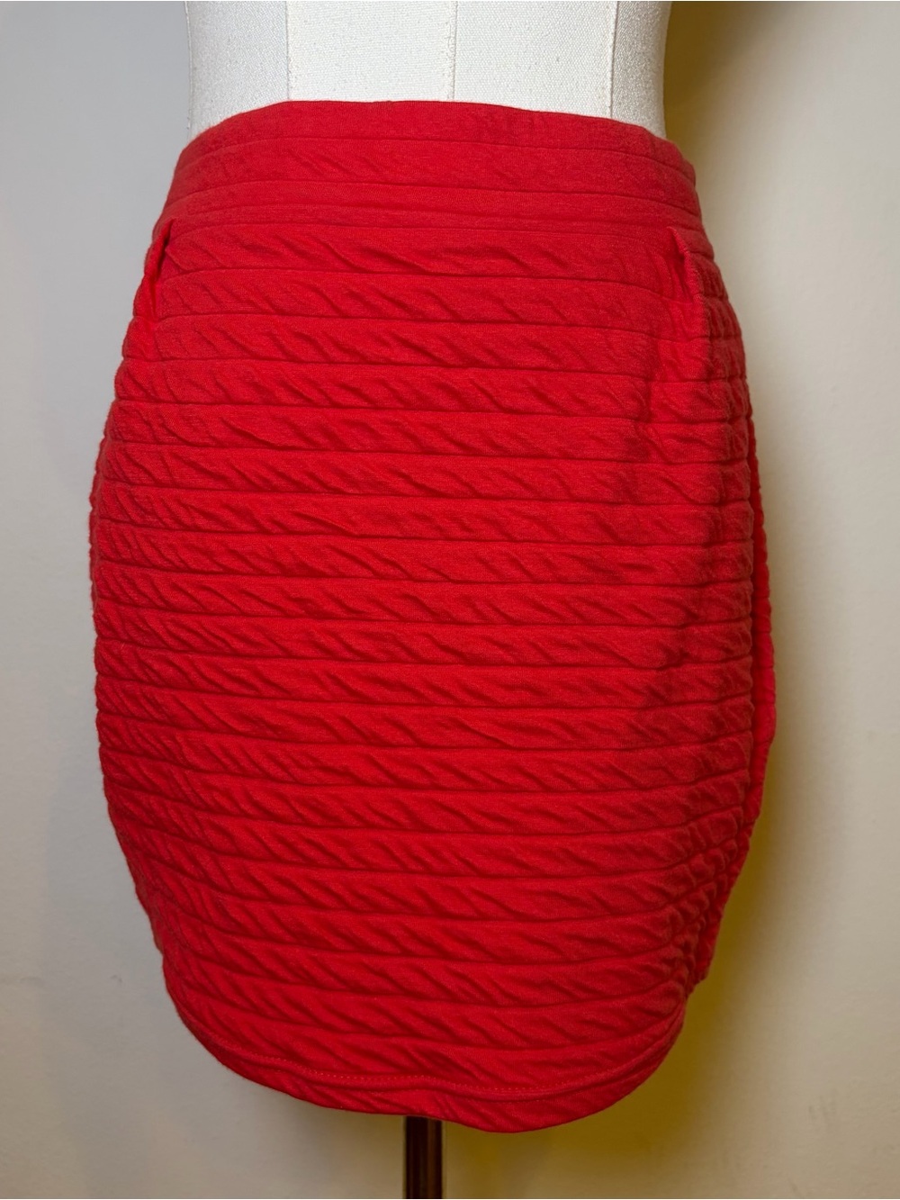 Sparkle & Fade Red Quilted Knit Mini Skirt S